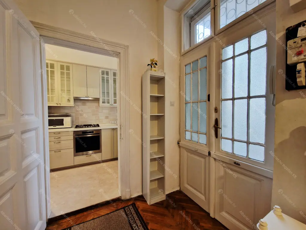 Kiadó albérlet 350000 Ft/hó áron: Budapest, XII. kerület  Hajnóczy József utca. Mérete: 83 nm, 3 szobás | Alberlet.hu - 6678685