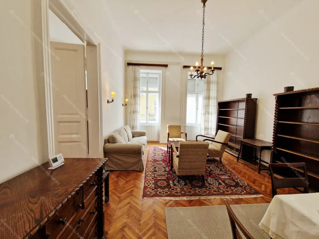 Kiadó albérlet 350000 Ft/hó áron: Budapest, XII. kerület  Hajnóczy József utca. Mérete: 83 nm, 3 szobás | Alberlet.hu - 6678687