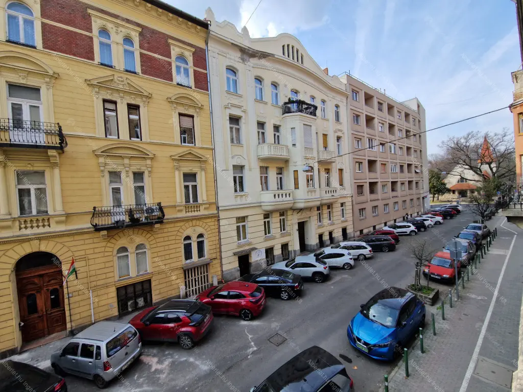 Kiadó albérlet 350000 Ft/hó áron: Budapest, XII. kerület  Hajnóczy József utca. Mérete: 83 nm, 3 szobás | Alberlet.hu - 6678710