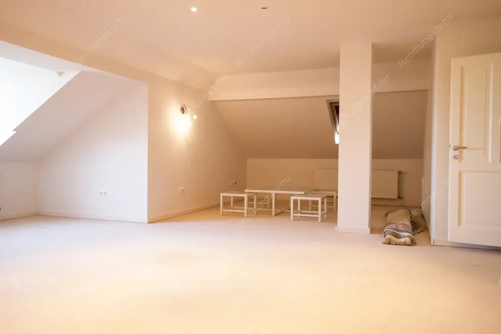 Kiadó albérlet 2698000 Ft/hó áron: Budapest, XII. kerület  Hegyalja út. Mérete: 491 nm, 11 szobás | Alberlet.hu - 6554562