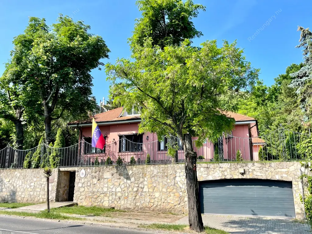 Kiadó albérlet 2738000 Ft/hó áron: Budapest, XII. kerület  Hegyalja út. Mérete: 491 nm, 11 szobás | Alberlet.hu - 6596642