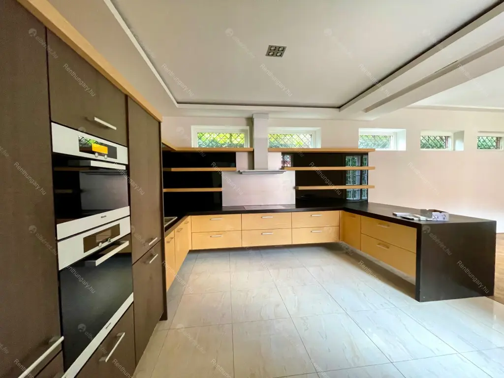 Kiadó albérlet 2511000 Ft/hó áron: Budapest, XII. kerület  Hegyalja út. Mérete: 491 nm, 11 szobás | Alberlet.hu - 6665901