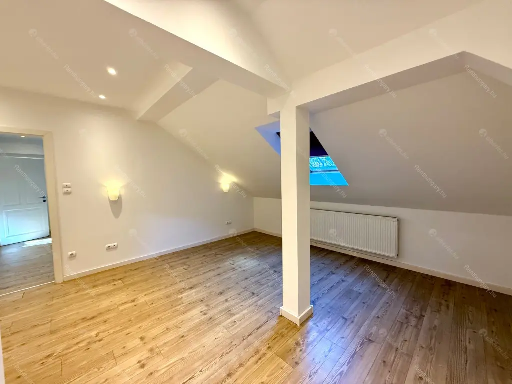 Kiadó albérlet 2511000 Ft/hó áron: Budapest, XII. kerület  Hegyalja út. Mérete: 491 nm, 11 szobás | Alberlet.hu - 6665915