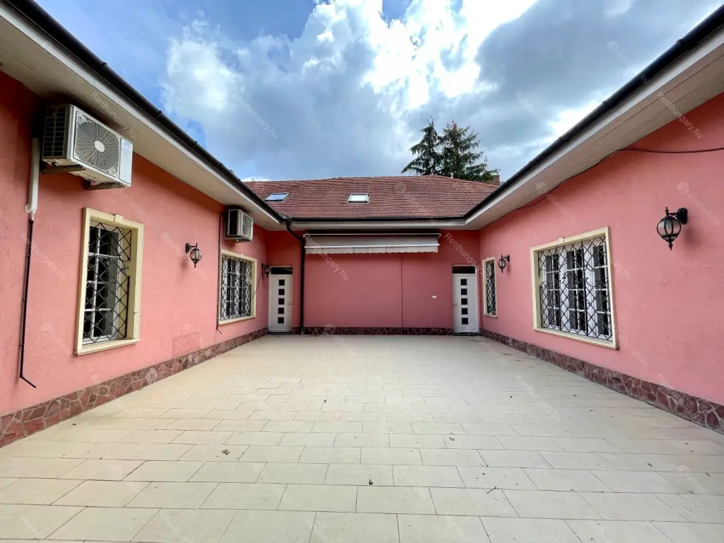 Kiadó albérlet 2511000 Ft/hó áron: Budapest, XII. kerület  Hegyalja út. Mérete: 491 nm, 11 szobás | Alberlet.hu - 6665927