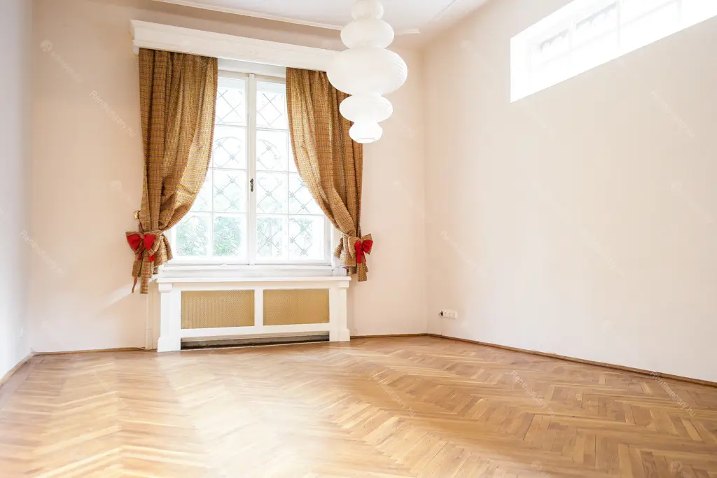 Kiadó albérlet 2752000 Ft/hó áron: Budapest, XII. kerület  Hegyalja út. Mérete: 491 nm, 11 szobás | Alberlet.hu - 6701677