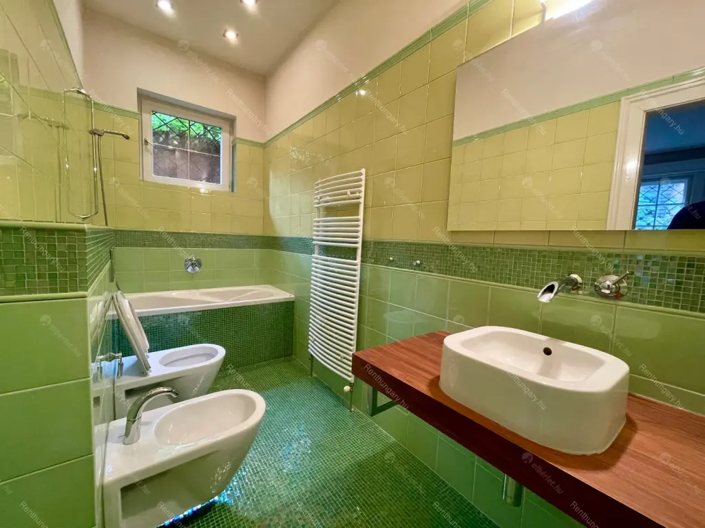 Kiadó albérlet 2752000 Ft/hó áron: Budapest, XII. kerület  Hegyalja út. Mérete: 491 nm, 11 szobás | Alberlet.hu - 6701681