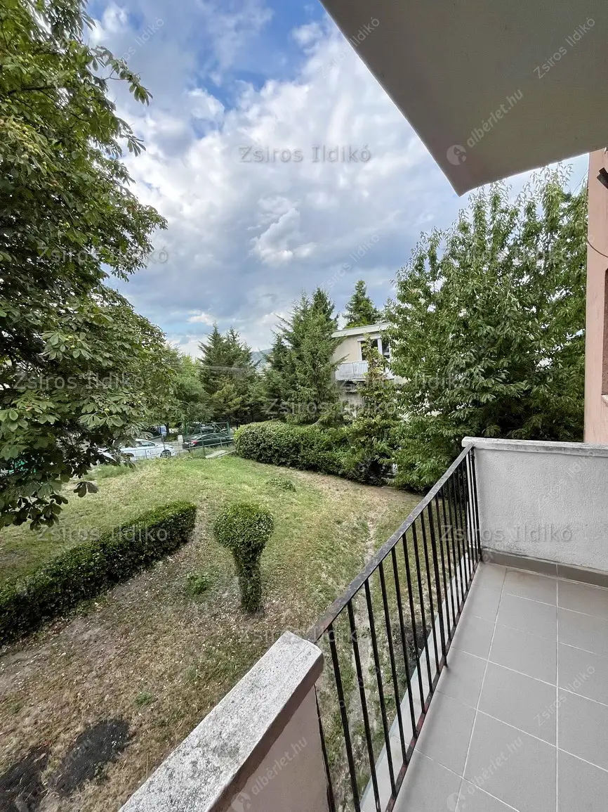 Kiadó albérlet 270000 Ft/hó áron: Budapest, XII. kerület  Istenhegy . Mérete: 53 nm, 2 szobás | Alberlet.hu - 6564398
