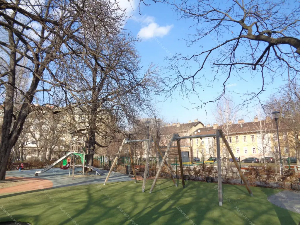 Kiadó albérlet 420000 Ft/hó áron: Budapest, XII. kerület  Istenhegyi út. Mérete: 110 nm, 3 szobás | Alberlet.hu - 6640737