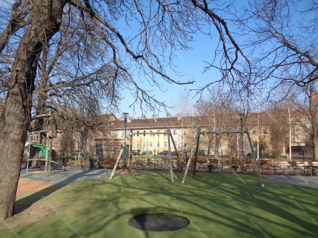 Kiadó albérlet 420000 Ft/hó áron: Budapest, XII. kerület  Istenhegyi út. Mérete: 110 nm, 3 szobás | Alberlet.hu - 6640738