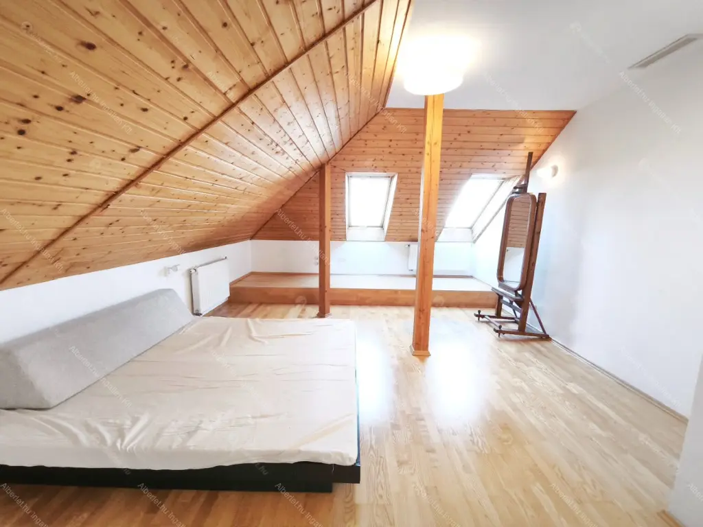 Kiadó albérlet 420000 Ft/hó áron: Budapest, XII. kerület  Istenhegyi út. Mérete: 110 nm, 3 szobás | Alberlet.hu - 6648810