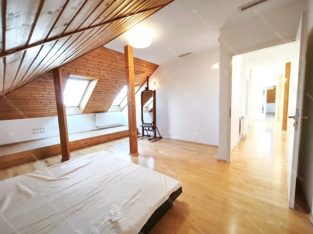 Kiadó albérlet 420000 Ft/hó áron: Budapest, XII. kerület  Istenhegyi út. Mérete: 110 nm, 3 szobás | Alberlet.hu - 6648812