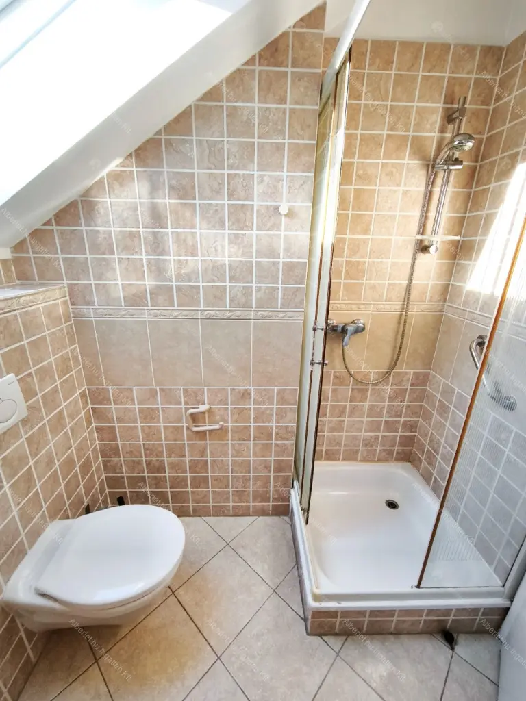 Kiadó albérlet 420000 Ft/hó áron: Budapest, XII. kerület  Istenhegyi út. Mérete: 110 nm, 3 szobás | Alberlet.hu - 6648814