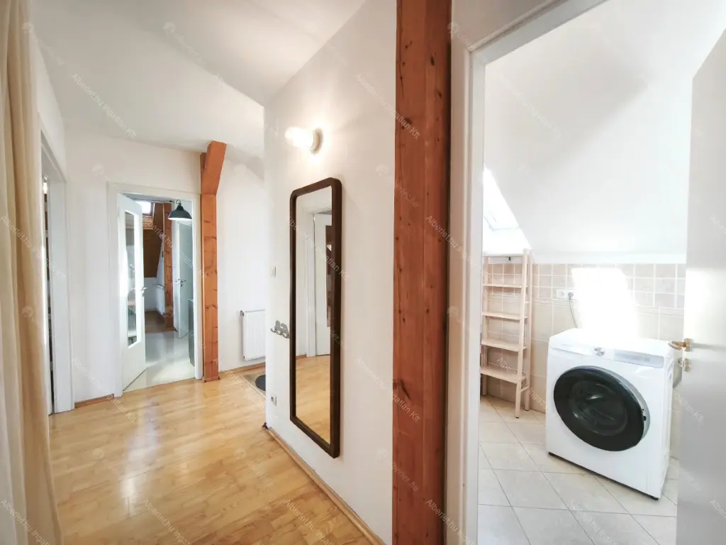 Kiadó albérlet 420000 Ft/hó áron: Budapest, XII. kerület  Istenhegyi út. Mérete: 110 nm, 3 szobás | Alberlet.hu - 6648817