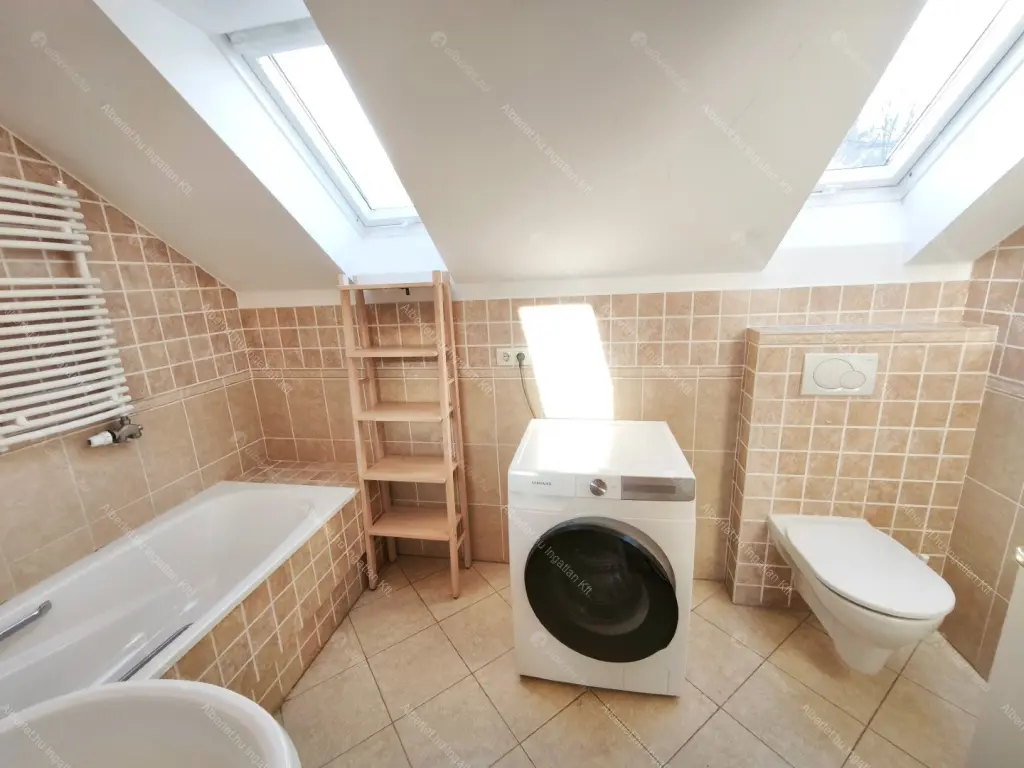 Kiadó albérlet 420000 Ft/hó áron: Budapest, XII. kerület  Istenhegyi út. Mérete: 110 nm, 3 szobás | Alberlet.hu - 6648819