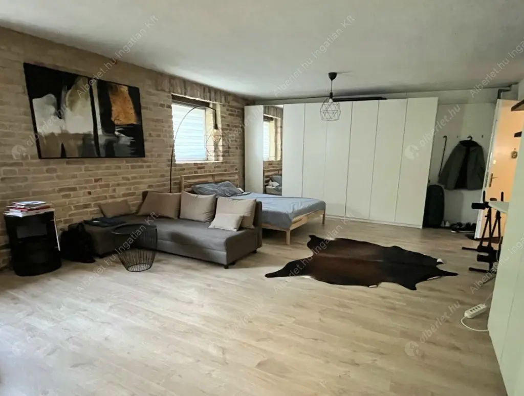 Kiadó albérlet 269000 Ft/hó áron: Budapest, XII. kerület  Istenhegyi út. Mérete: 45 nm, 1 szobás | Alberlet.hu - 6582832