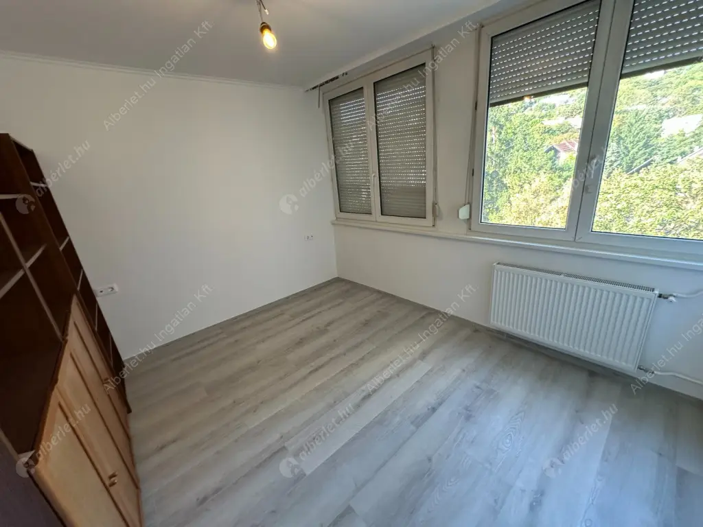 Kiadó albérlet 380000 Ft/hó áron: Budapest, XII. kerület  Istenhegyi út. Mérete: 71 nm, 2 szobás | Alberlet.hu - 6566335