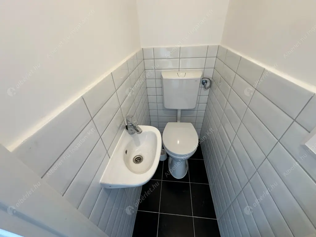 Kiadó albérlet 380000 Ft/hó áron: Budapest, XII. kerület  Istenhegyi út. Mérete: 71 nm, 2 szobás | Alberlet.hu - 6566344