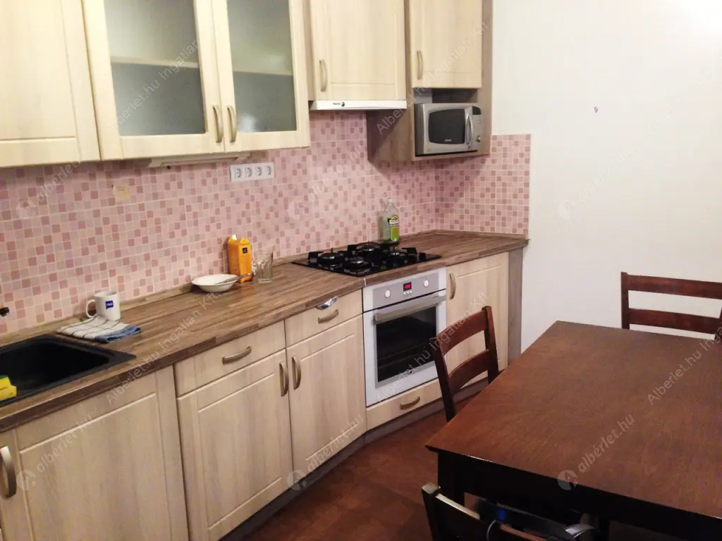 Kiadó albérlet 230000 Ft/hó áron: Budapest, XII. kerület  Királyhágó tér. Mérete: 69 nm, 2 szobás | Alberlet.hu - 6606946