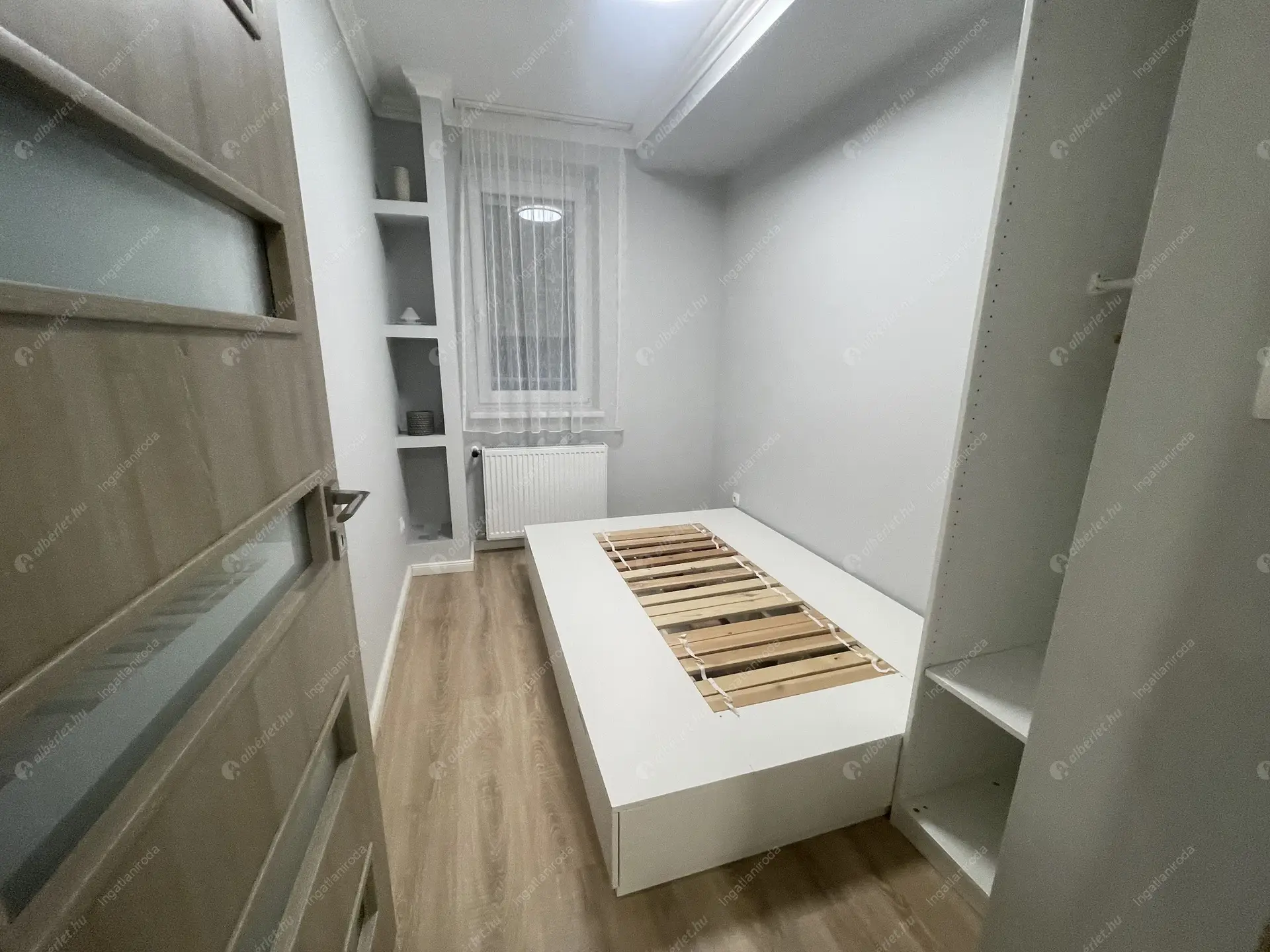 Kiadó albérlet 250000 Ft/hó áron: Budapest, XII. kerület  Kis János altábornagy . Mérete: 37 nm, 2 szobás | Alberlet.hu - 6526942