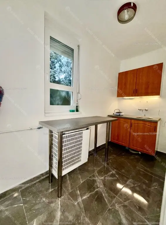 Kiadó albérlet 170000 Ft/hó áron: Budapest, XII. kerület  Korompai utca. Mérete: 38 nm, 1 szobás | Alberlet.hu - 6644108