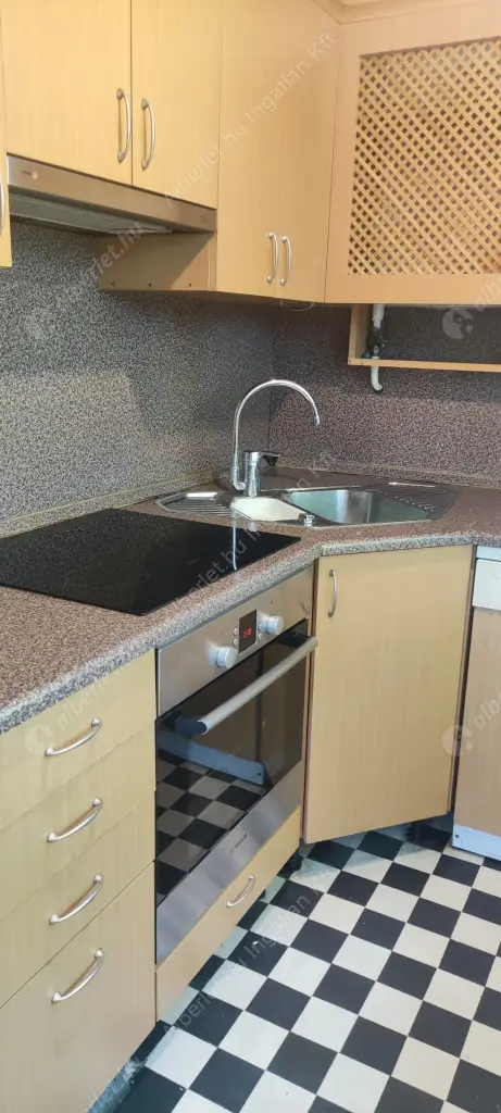 Kiadó albérlet 420000 Ft/hó áron: Budapest, XII. kerület  Kútvölgyi út. Mérete: 105 nm, 3 szobás | Alberlet.hu - 6516209