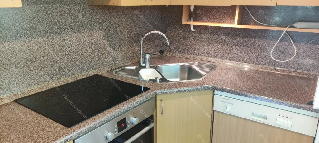 Kiadó albérlet 420000 Ft/hó áron: Budapest, XII. kerület  Kútvölgyi út. Mérete: 105 nm, 3 szobás | Alberlet.hu - 6639757