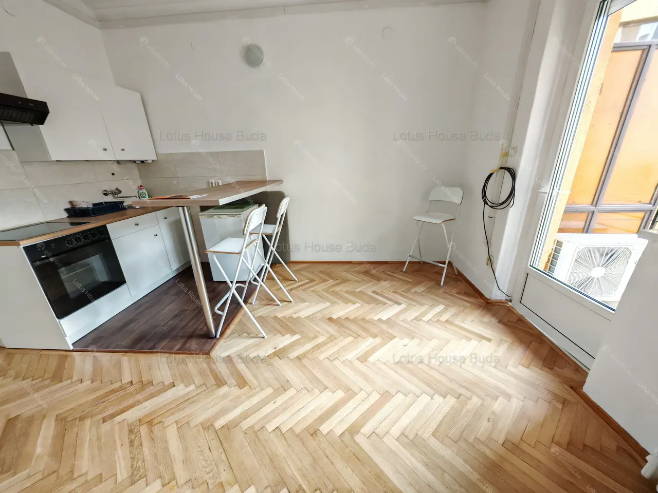 Kiadó albérlet 260000 Ft/hó áron: Budapest, XII. kerület  Magyar jakobinusok tere. Mérete: 54 nm, 2 szobás | Alberlet.hu - 6677352