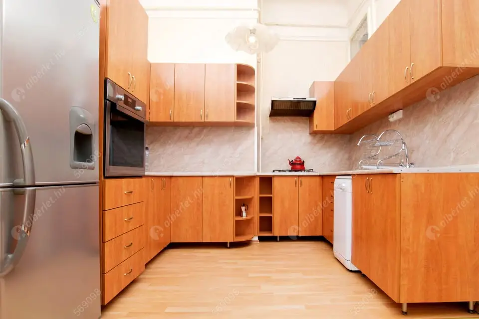 Kiadó albérlet 260000 Ft/hó áron: Budapest, XII. kerület  Magyar jakobinusok tere. Mérete: 80 nm, 2 szobás | Alberlet.hu - 6637025