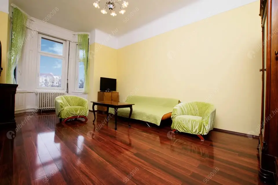 Kiadó albérlet 260000 Ft/hó áron: Budapest, XII. kerület  Magyar jakobinusok tere. Mérete: 80 nm, 2 szobás | Alberlet.hu - 6637029