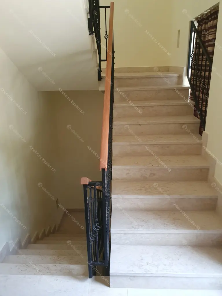 Kiadó albérlet 2200000 Ft/hó áron: Budapest, XII. kerület  Mártonvölgy utca. Mérete: 420 nm, 8 szobás | Alberlet.hu - 6634167