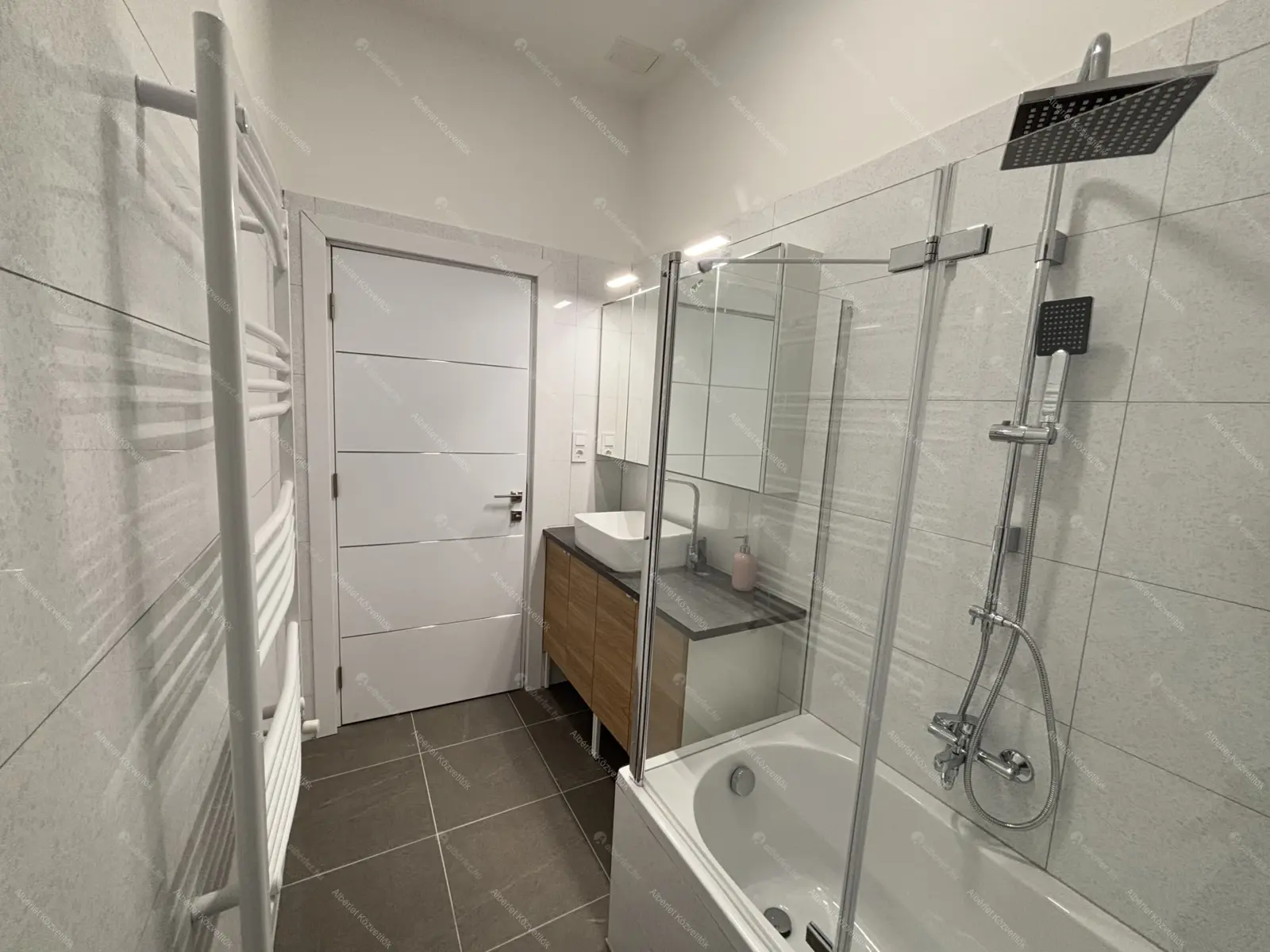 Kiadó albérlet 250000 Ft/hó áron: Budapest, XII. kerület  Márvány . Mérete: 48 nm, 2 szobás | Alberlet.hu - 6411257