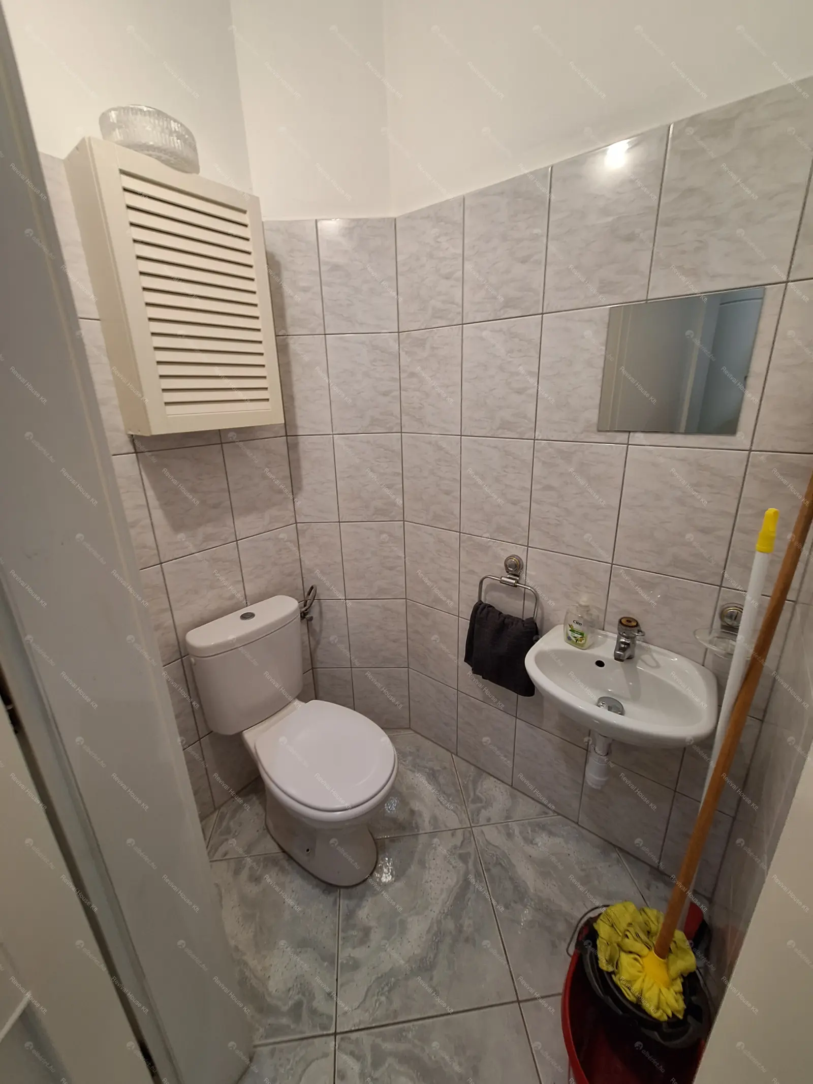 Kiadó albérlet 619000 Ft/hó áron: Budapest, XII. kerület  Mátyás király út. Mérete: 106 nm, 4 szobás | Alberlet.hu - 6707143