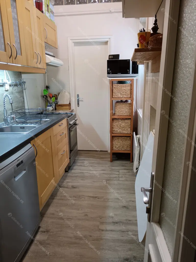 Kiadó albérlet 280000 Ft/hó áron: Budapest, XII. kerület  Melinda út. Mérete: 50 nm, 2 szobás | Alberlet.hu - 6654123