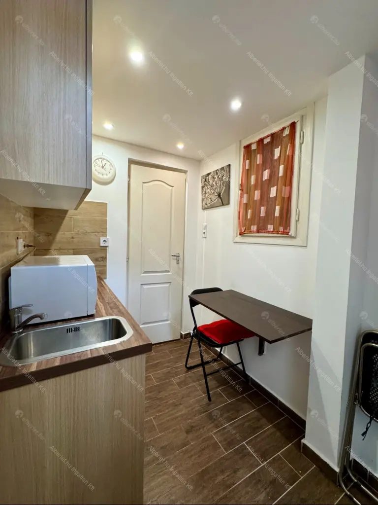 Kiadó albérlet 120000 Ft/hó áron: Budapest, XII. kerület  Melinda út. Mérete: 8 nm, 1 szobás | Alberlet.hu - 6698396