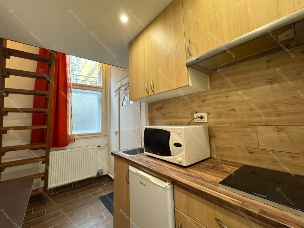 Kiadó albérlet 120000 Ft/hó áron: Budapest, XII. kerület  Melinda út. Mérete: 8 nm, 1 szobás | Alberlet.hu - 6698397