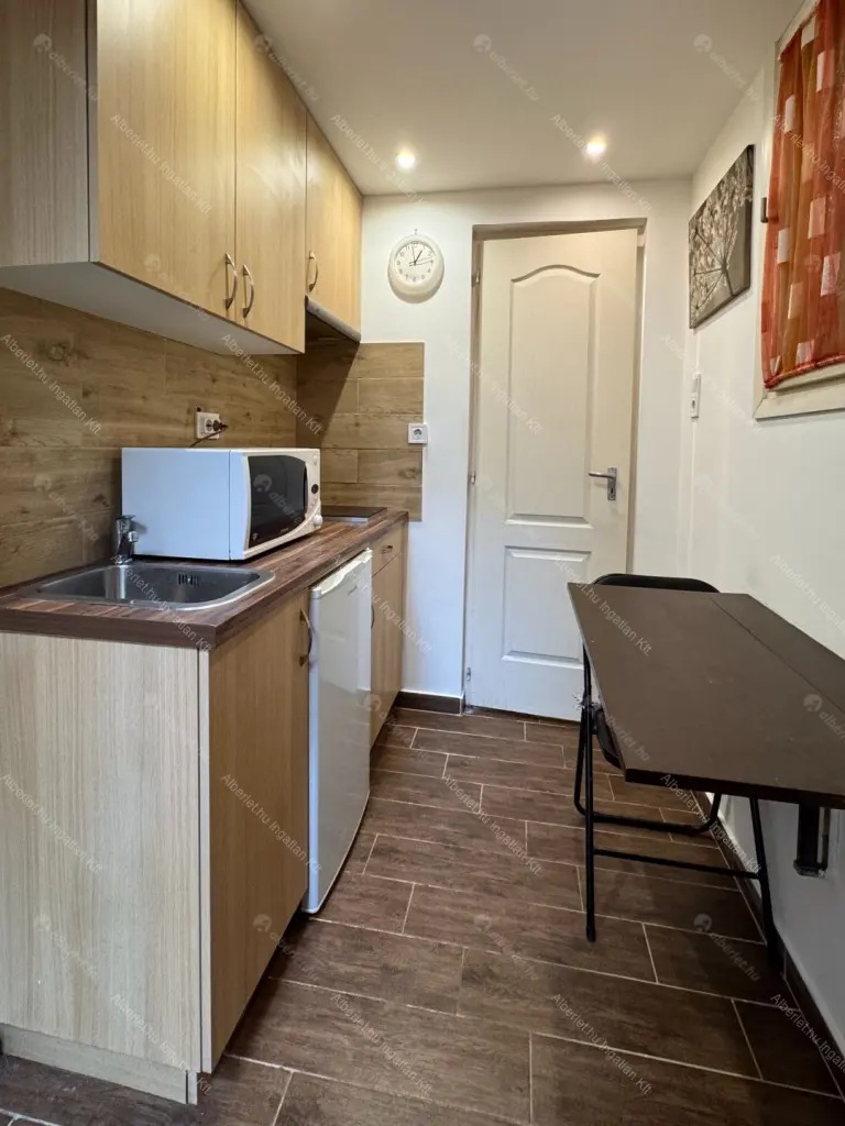 Kiadó albérlet 120000 Ft/hó áron: Budapest, XII. kerület  Melinda út. Mérete: 8 nm, 1 szobás | Alberlet.hu - 6698398