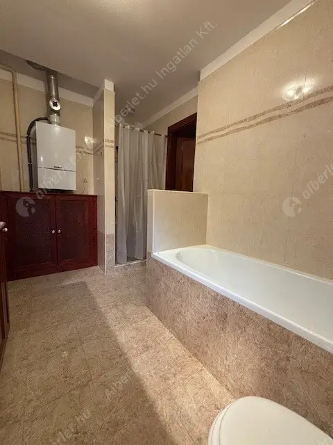 Kiadó albérlet 470000 Ft/hó áron: Budapest, XII. kerület  Nagysalló utca. Mérete: 96 nm, 3 szobás | Alberlet.hu - 6580351