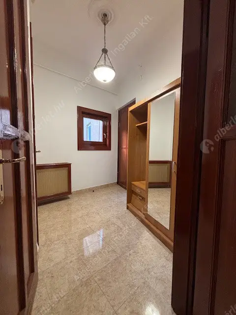 Kiadó albérlet 470000 Ft/hó áron: Budapest, XII. kerület  Nagysalló utca. Mérete: 96 nm, 3 szobás | Alberlet.hu - 6580353