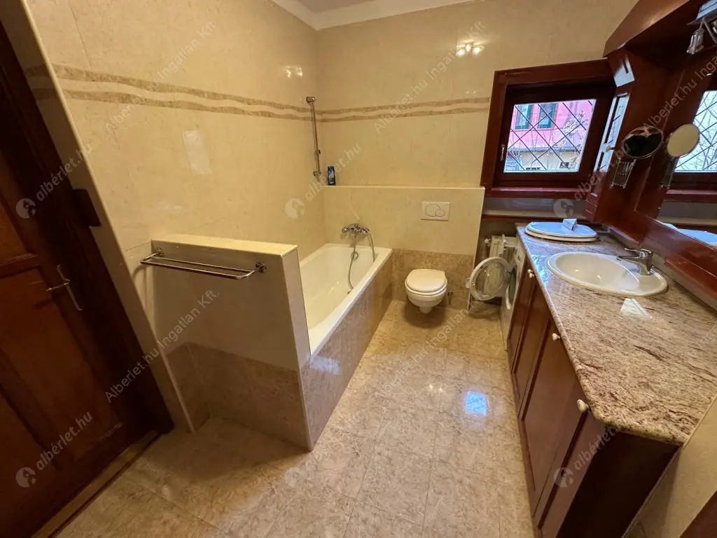 Kiadó albérlet 470000 Ft/hó áron: Budapest, XII. kerület  Nagysalló utca. Mérete: 96 nm, 3 szobás | Alberlet.hu - 6587375