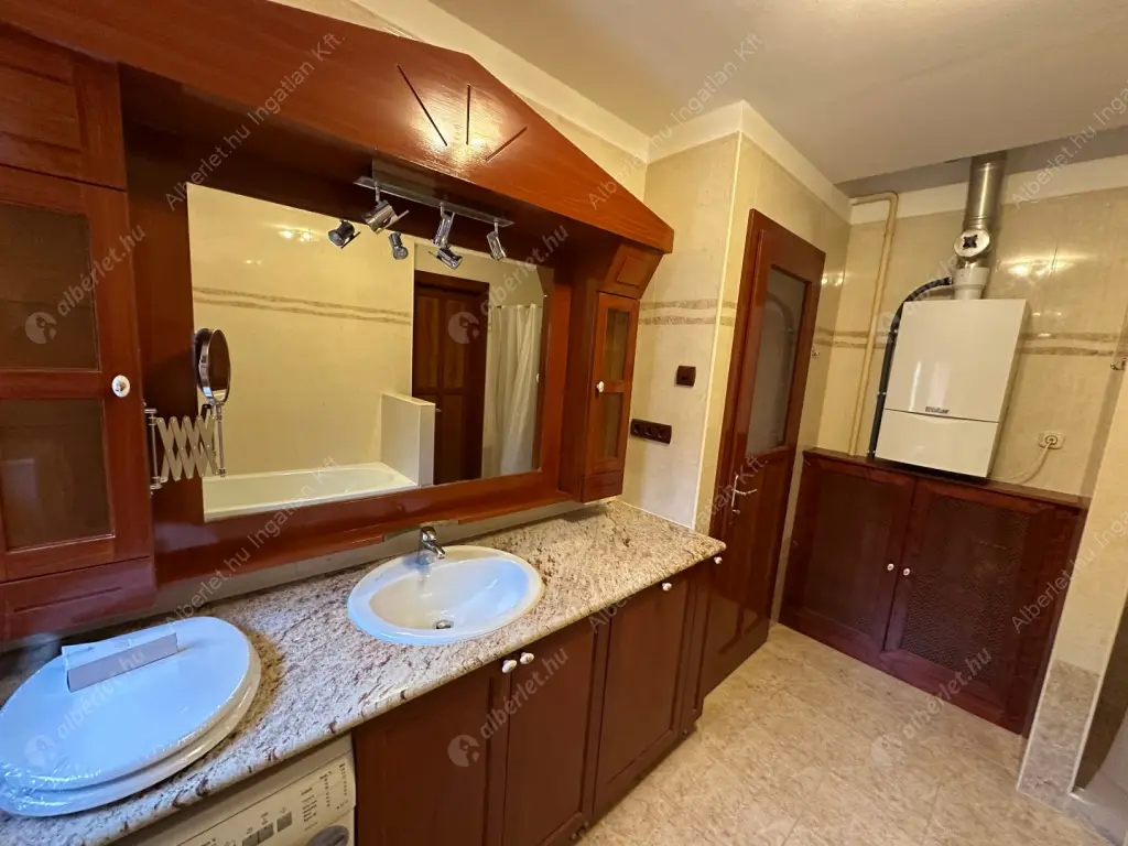 Kiadó albérlet 470000 Ft/hó áron: Budapest, XII. kerület  Nagysalló utca. Mérete: 96 nm, 3 szobás | Alberlet.hu - 6587377