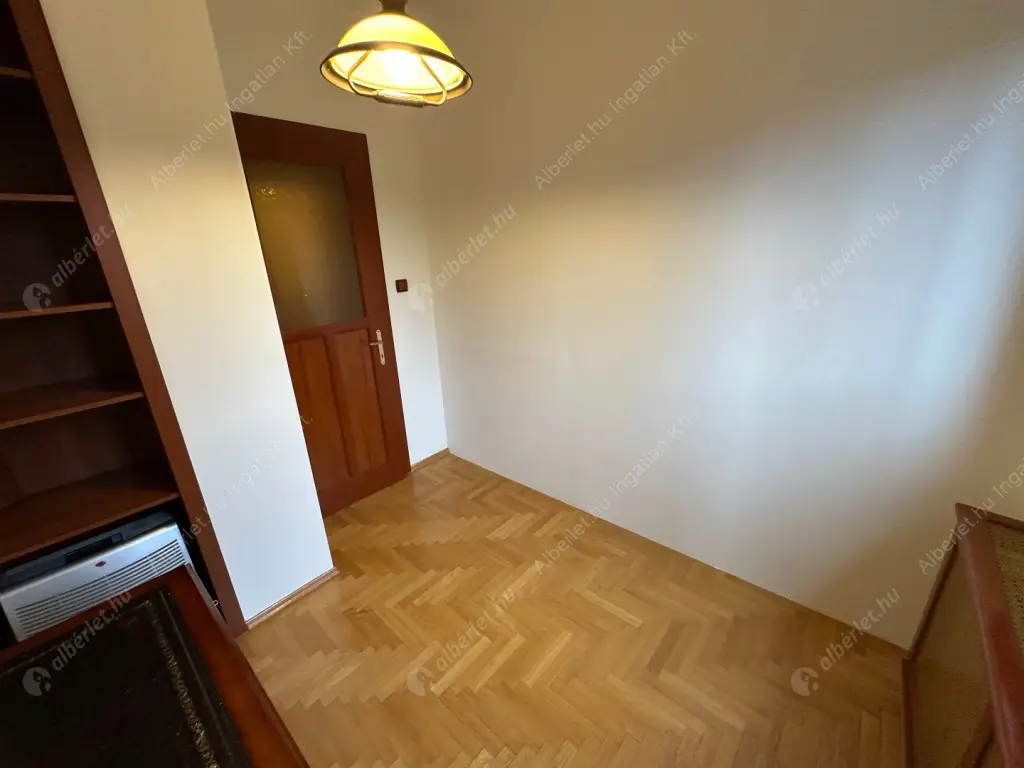 Kiadó albérlet 470000 Ft/hó áron: Budapest, XII. kerület  Nagysalló utca. Mérete: 96 nm, 3 szobás | Alberlet.hu - 6587381