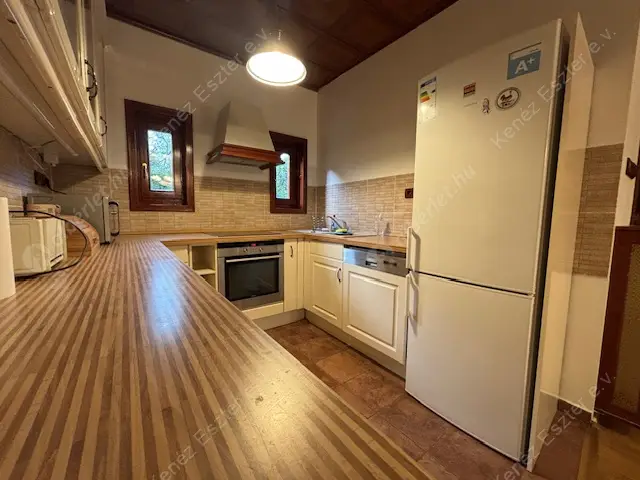 Kiadó albérlet 470000 Ft/hó áron: Budapest, XII. kerület  Nagysalló utca. Mérete: 96 nm, 3 szobás | Alberlet.hu - 6584605