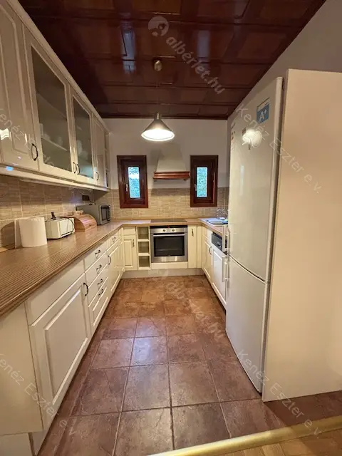 Kiadó albérlet 470000 Ft/hó áron: Budapest, XII. kerület  Nagysalló utca. Mérete: 96 nm, 3 szobás | Alberlet.hu - 6584606