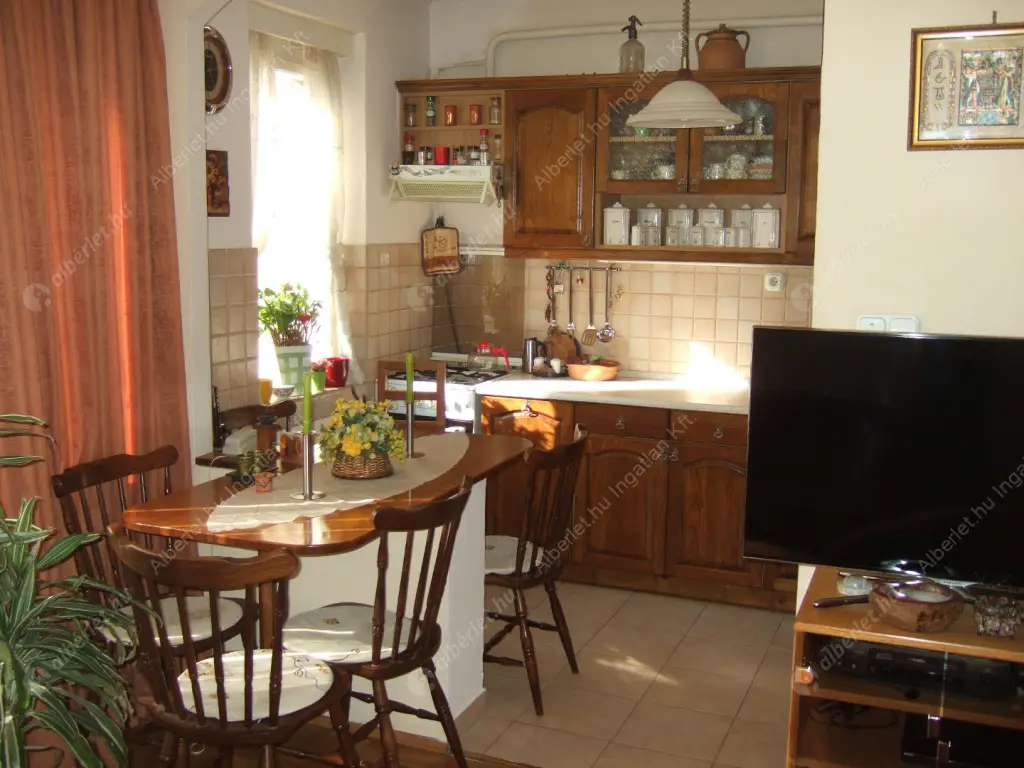 Kiadó albérlet 285000 Ft/hó áron: Budapest, XII. kerület  Nárcisz utca. Mérete: 63 nm, 2 szobás | Alberlet.hu - 6638307