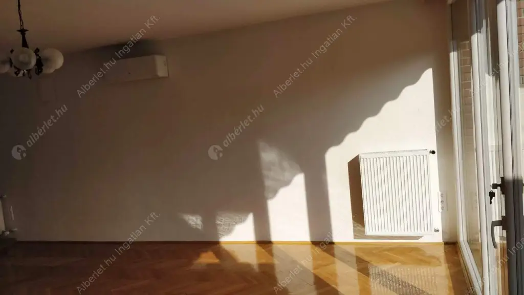 Kiadó albérlet 315000 Ft/hó áron: Budapest, XII. kerület  Nárcisz utca. Mérete: 65 nm, 2 szobás | Alberlet.hu - 6583529