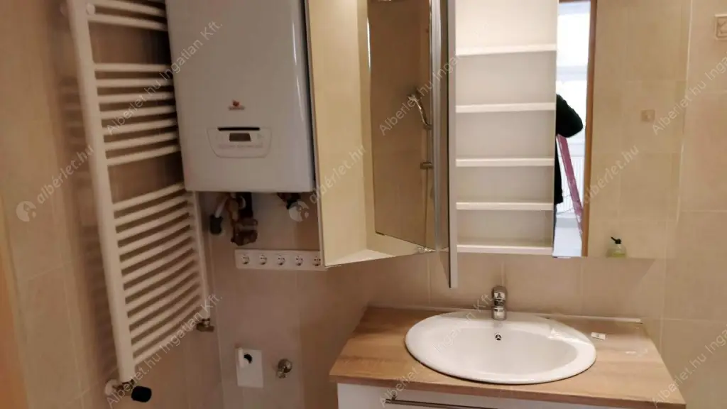 Kiadó albérlet 315000 Ft/hó áron: Budapest, XII. kerület  Nárcisz utca. Mérete: 65 nm, 2 szobás | Alberlet.hu - 6583540