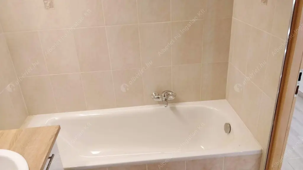 Kiadó albérlet 315000 Ft/hó áron: Budapest, XII. kerület  Nárcisz utca. Mérete: 65 nm, 2 szobás | Alberlet.hu - 6583541