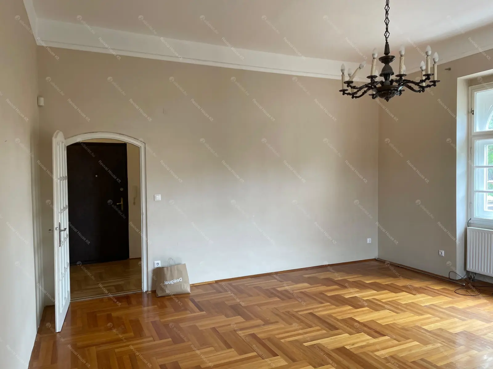 Kiadó albérlet 760000 Ft/hó áron: Budapest, XII. kerület  Németvölgyi út. Mérete: 128 nm, 5 szobás | Alberlet.hu - 6702810