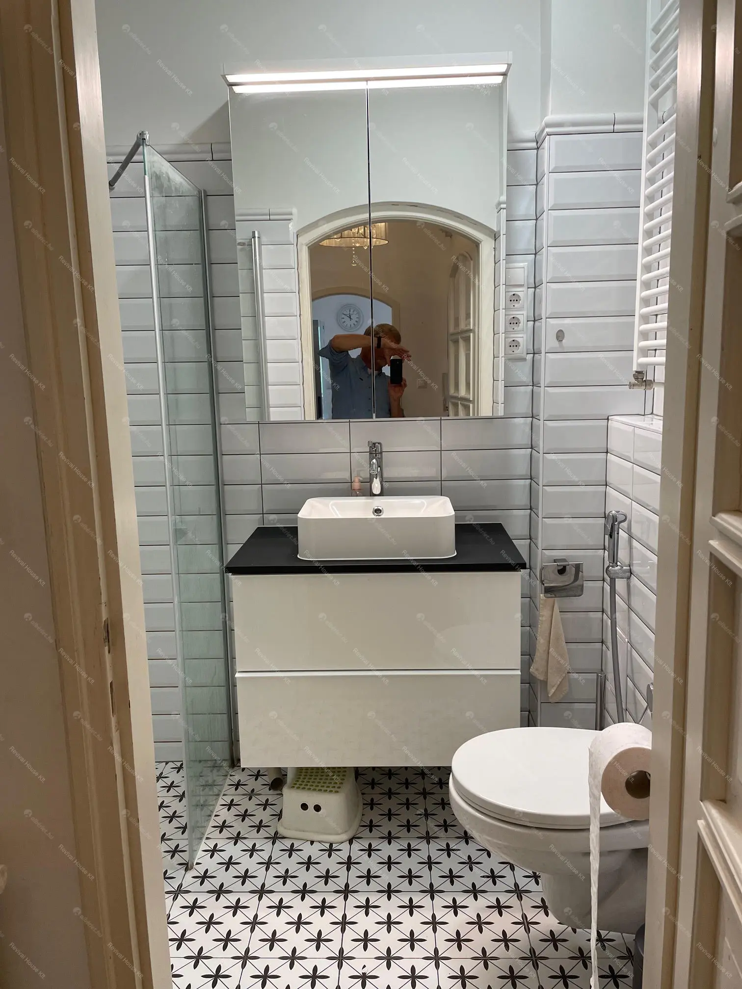 Kiadó albérlet 760000 Ft/hó áron: Budapest, XII. kerület  Németvölgyi út. Mérete: 128 nm, 5 szobás | Alberlet.hu - 6702813