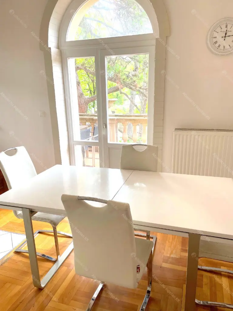 Kiadó albérlet 760000 Ft/hó áron: Budapest, XII. kerület  Németvölgyi út. Mérete: 128 nm, 5 szobás | Alberlet.hu - 6704112